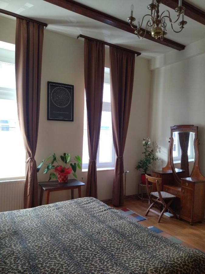 Ara Modern Apartament Oradea Exterior foto